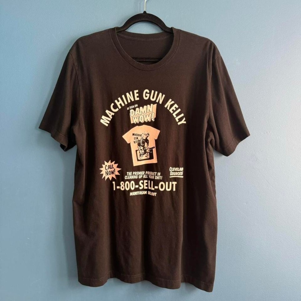 Machine Gun Kelly Black T-Shirt Adult Size Small Black Logo Merch Concert Artist